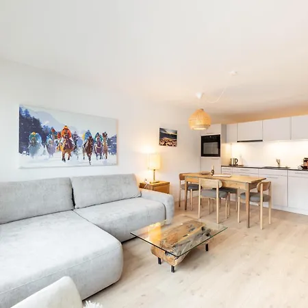 公寓 Tinus - 3 Min Walk To Lift